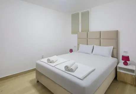 Apartman - Prizemlje — 8/13