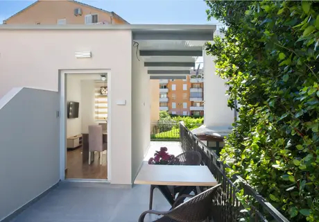 Apartman sa 1 Spavaćom Sobom — 8/13